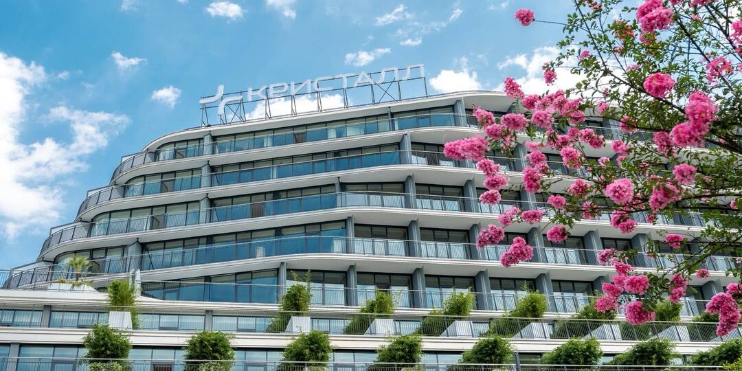Курорт обновляется: три крупных туристических проекта сдадут в Сочи в 2026 году