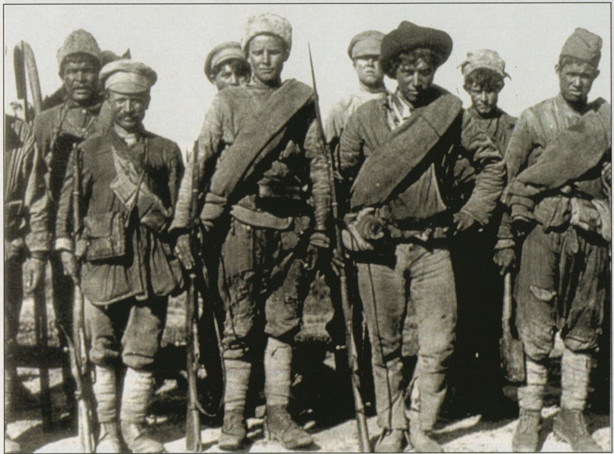 Колчаковцы летом 1919 года. Архивное фото неизвестного автора с сайта wikimedia (общественное достояние)