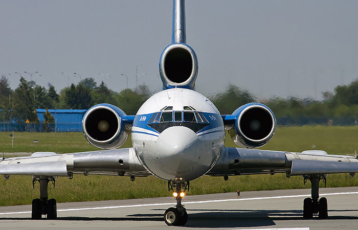 Почему рабочую лошадку Ту-154 отправили на свалку