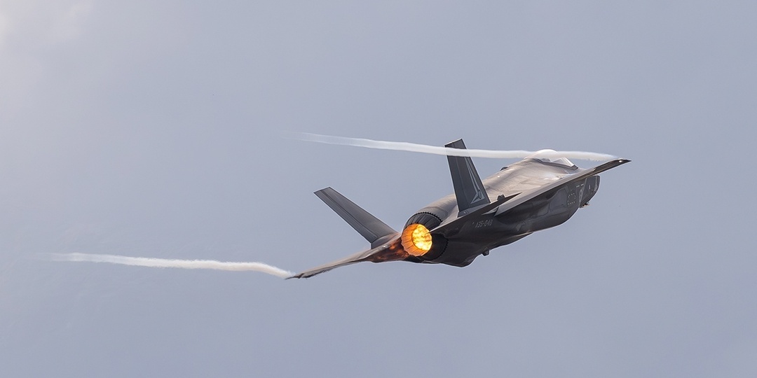 Два истребителя ВВС США F-35A пропали с радаров