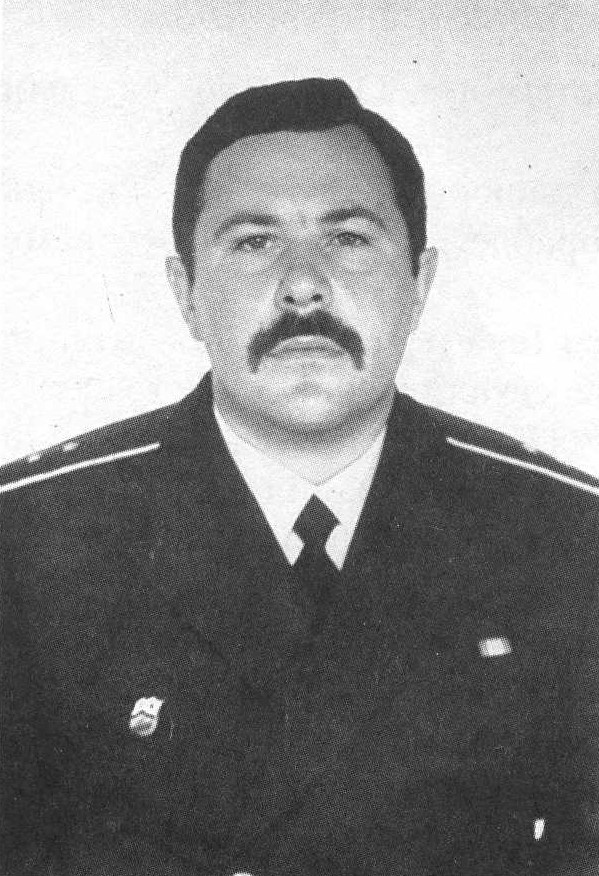 Скан из личной коллекции автора. / Техник боевой части связи мичман Ковалёв Геннадий Вячеславович. Родился в городе Североморск Мурманской области. 30.09.1956 - 07.04.1989. Взят морем.