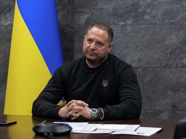 На Украине предъявили обвинения экс-главе офиса Зеленского Ермаку — что известно