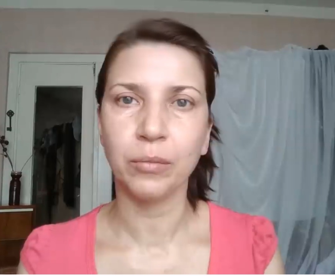 Здесь мне 48 лет и я только что завела свой канал, работать не могла, двигалась с трудом, а делать что-то надо было.