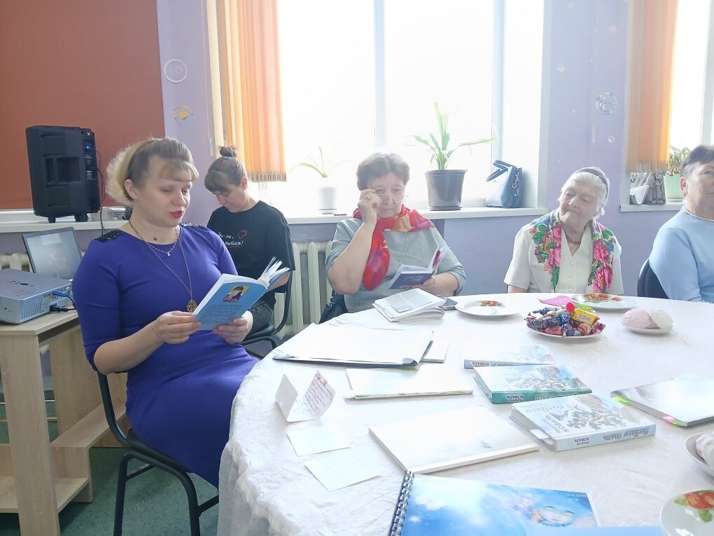 Слова слогались в рифмы и затрагивали самые сокровенные мысли
и чувства.