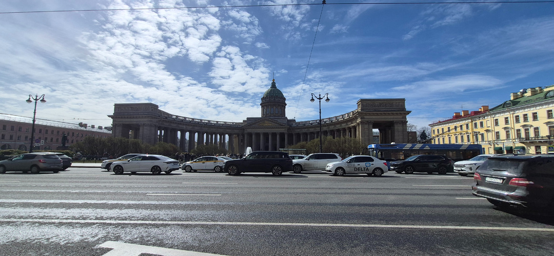 Весенняя фотопрогулка по центру Санкт-Петербурга: от Невского проспекта с Думской ратушей до Дворцового моста