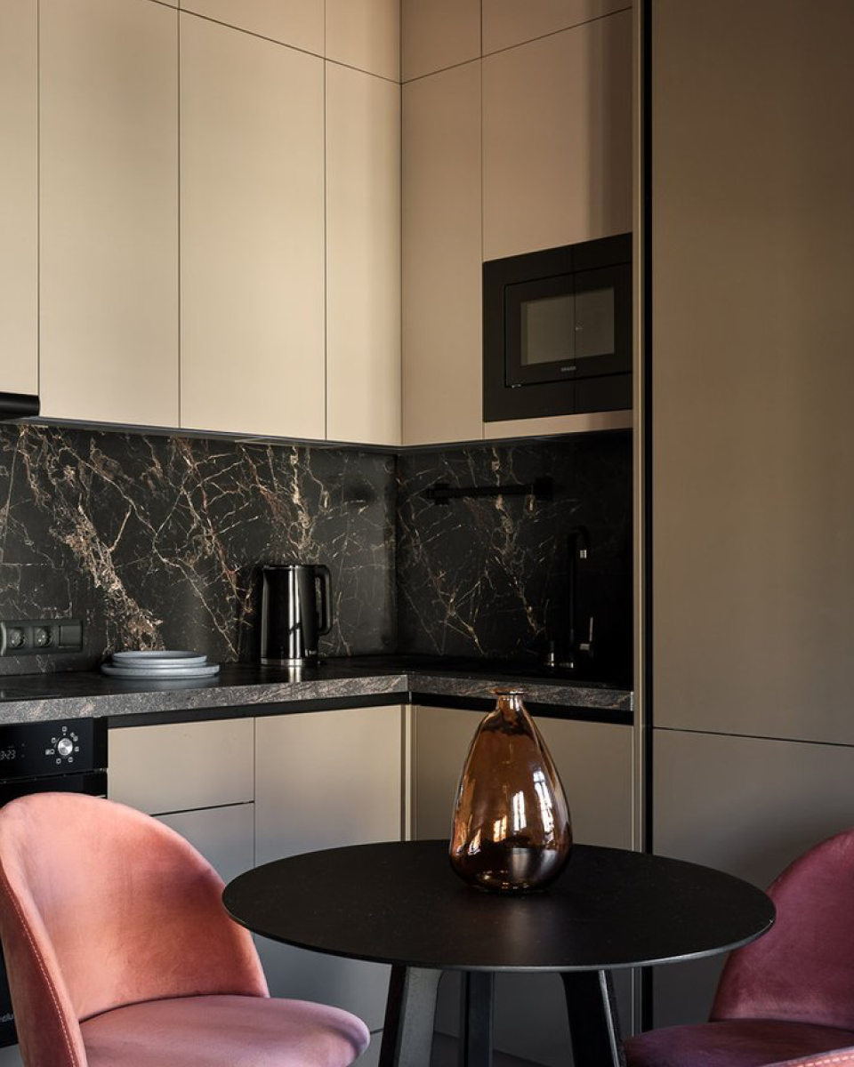 Компактная микроволновая печь GRAUDE MWG 38.1 S