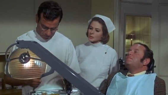 Кадр из фильма "Цветок кактуса" 1969
