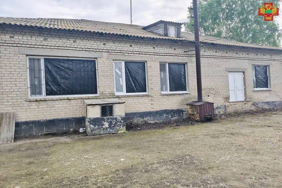    В амбулатории временно закрыли выбитые при взрыве окна. Фото: министерство здравоохранения Запорожской области