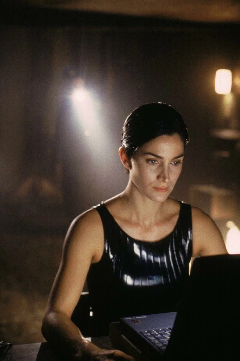 Кадр из фильма "Матрица" (1999)