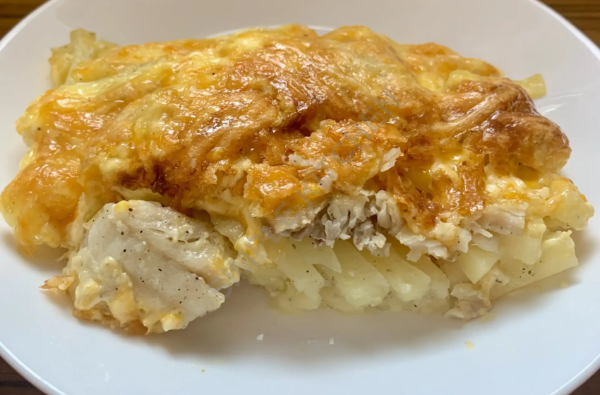 Минтай с картошкой в духовке. 