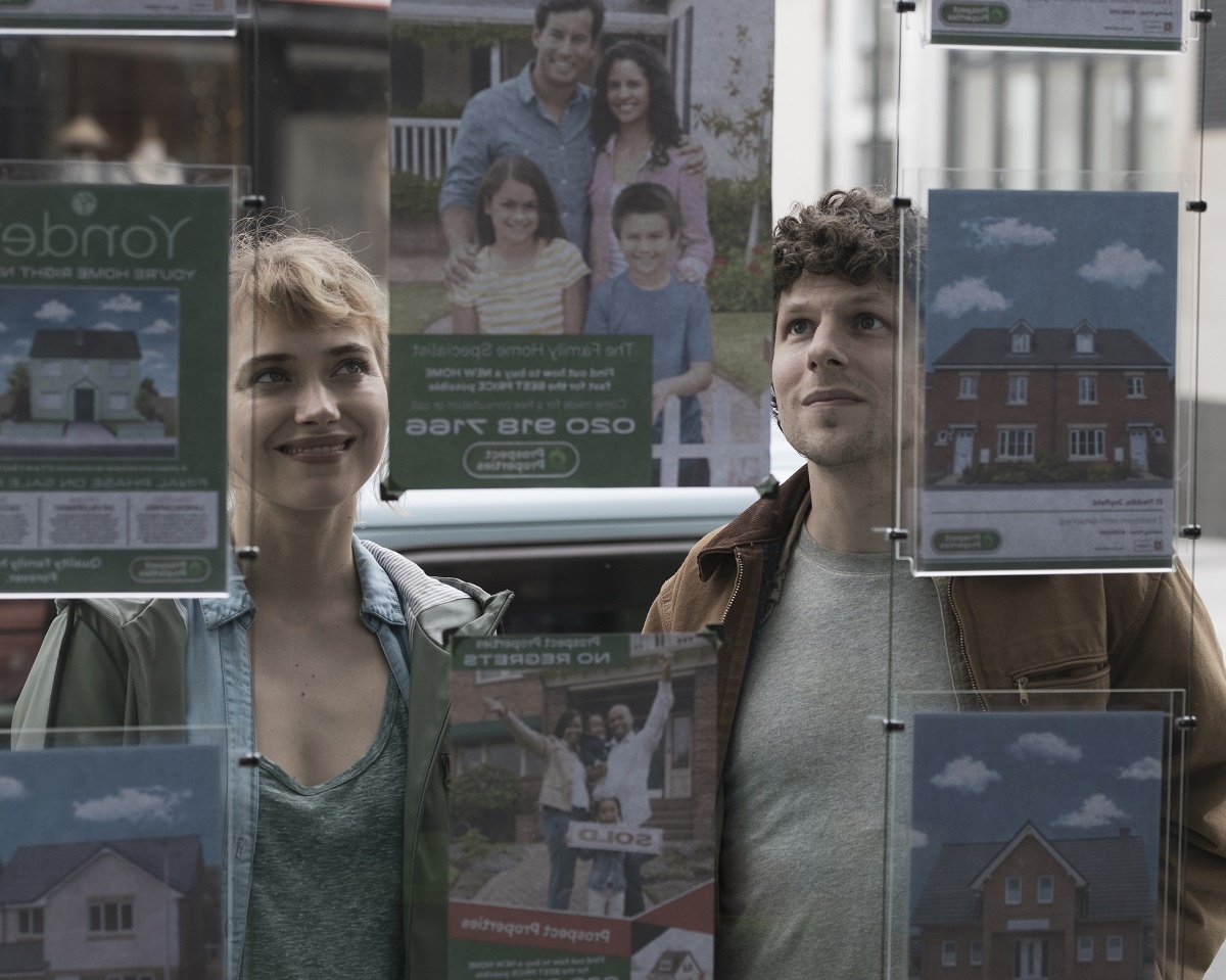 Источник изображения:https://www.kino-teatr.ru/kino/movie/euro/138150/foto/i2/900572/