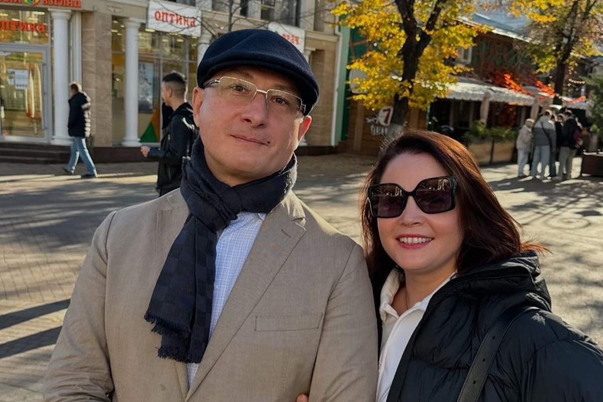 Екатерина Вуличенко / VK📷Екатерина Вуличенко с мужем Маратом Гуданаевым в 2024 году