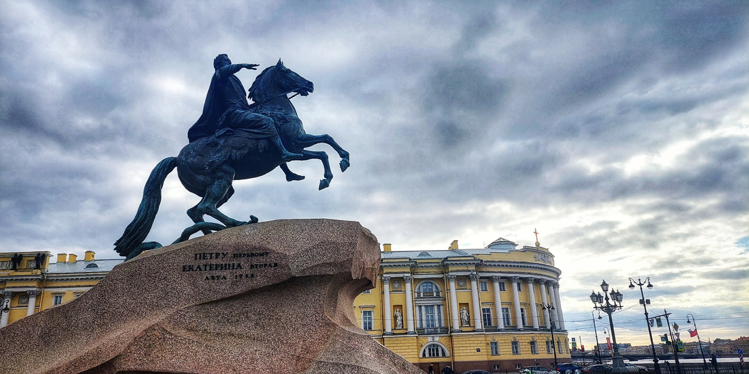 Что вам точно понадобится в Петербурге? Пакуем чемодан