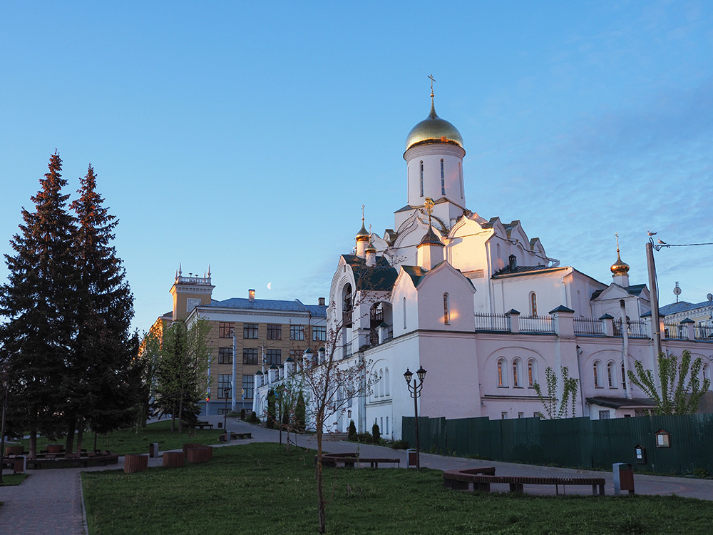 Церковь Троицы и Главпочтамт. г. Иваново.