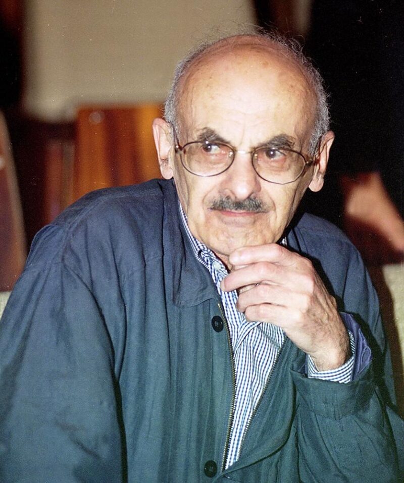    Портрет Булата Окуджавы — поэта, чьи песни знает вся страна