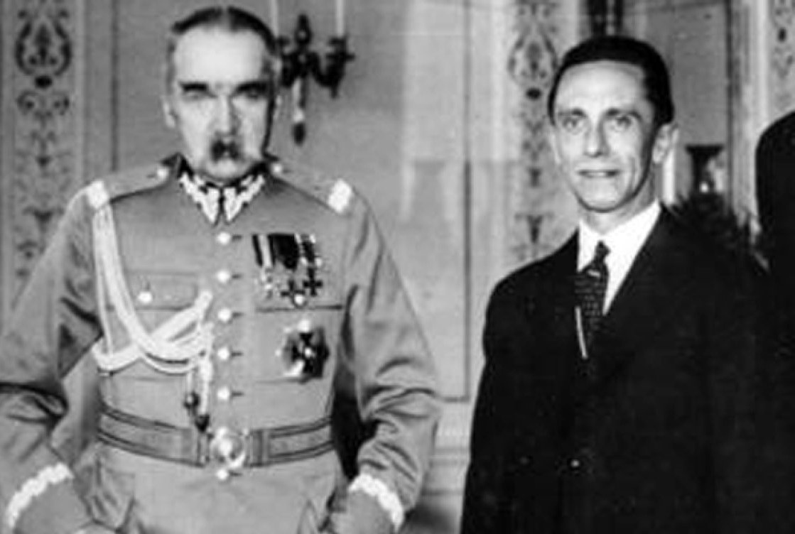 Пилсудский прнимает Геббельса