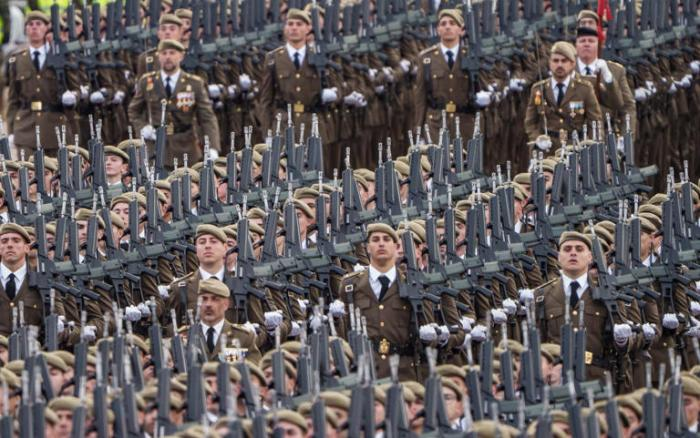 Испания призывает создать единую армию ЕС