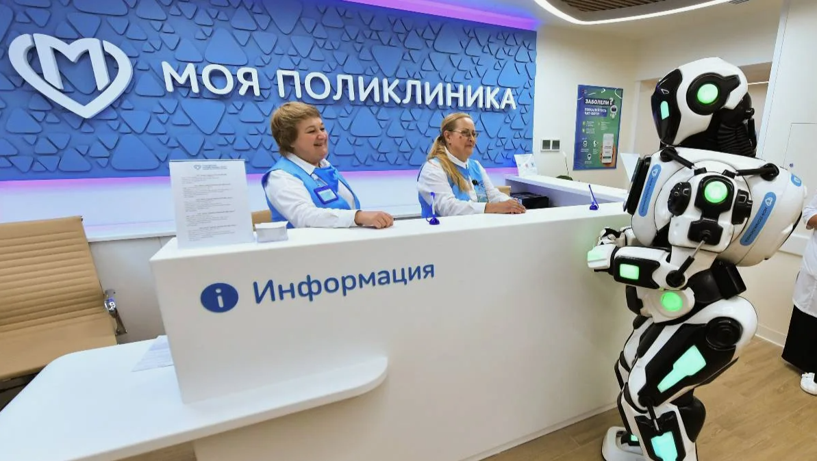 весело им. Улыбайтесь, вас снимают... Совсем снимают!
