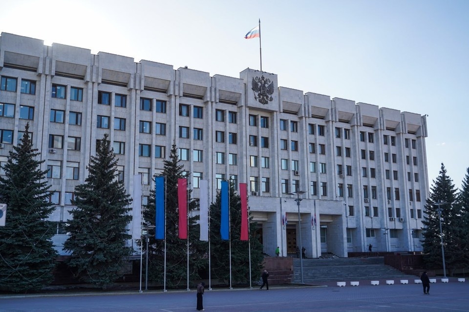    Указ о сокращении численности чиновников глава региона подписал в этот же день Светлана МАКОВЕЕВА