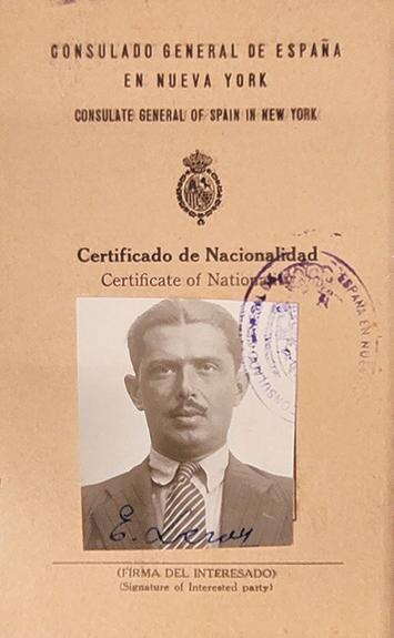    Свидетельство о гражданстве Испании на имя Eugenio Leroy. Принадлежало Д.А. Быстролётову. Выдано Генконсульством Испании в Нью-Йорке в 1932 году