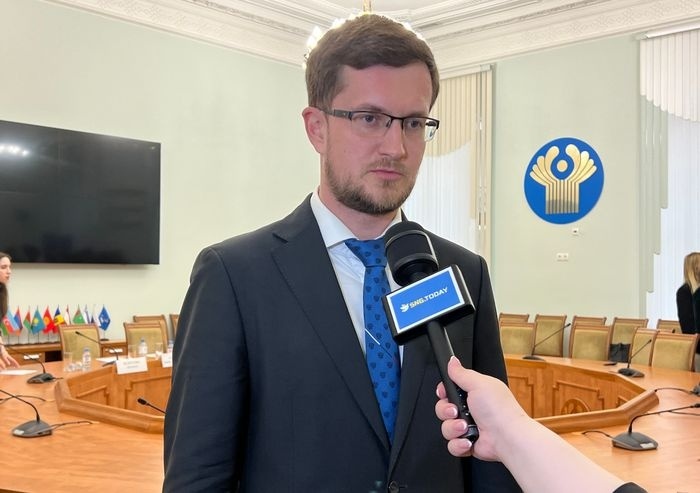     Вадим Сушко уверен, что против России ведётся торгово-экономическая война. Источник: Сетевое издание "СНГ-Сегодня".