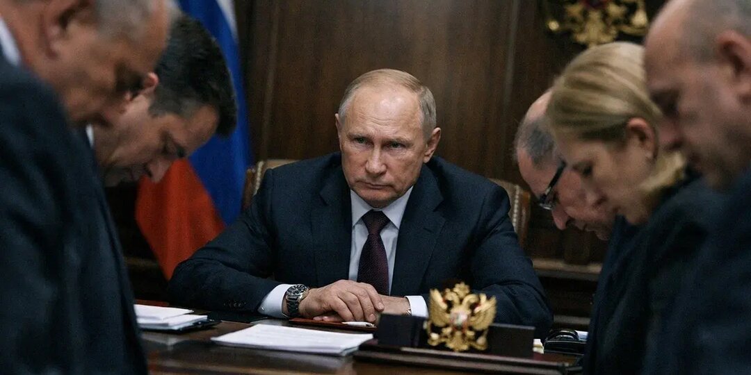 Злые языки говорят: Путина подставил "самый наглый чувак"