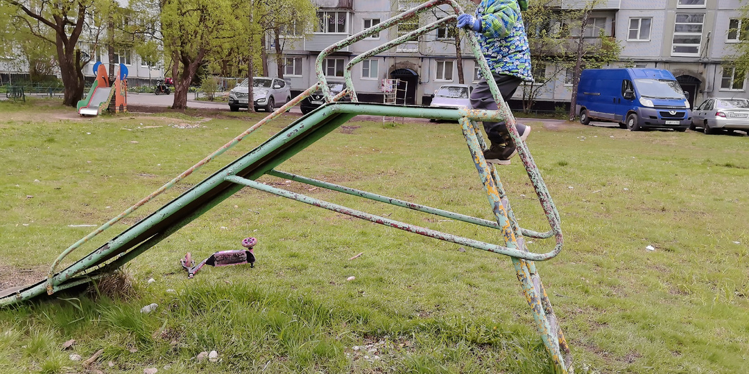 Прогулки с детьми в Великом Новгороде - моя боль. Нет площадок нормальных.