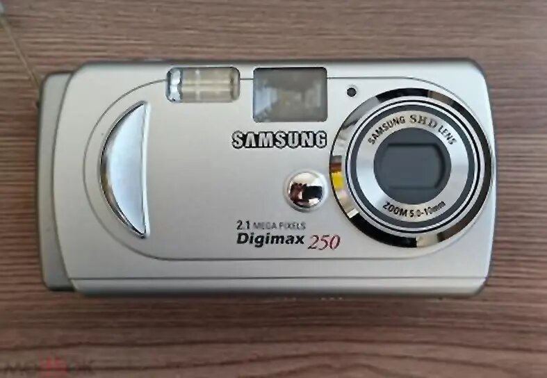   Мой первый цифровой фотоаппарат Samsung D250