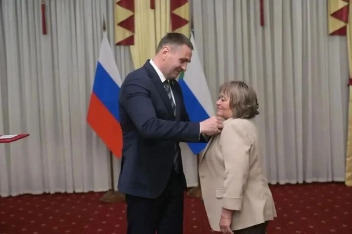 Губернатор Хабаровского края наградил муниципальных служащих
