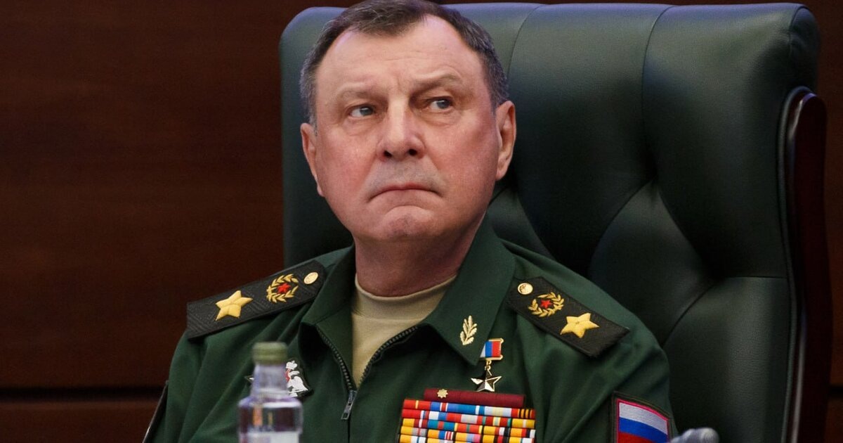 Дмитрий Булгаков. Ещё при должности. Фото из сети.