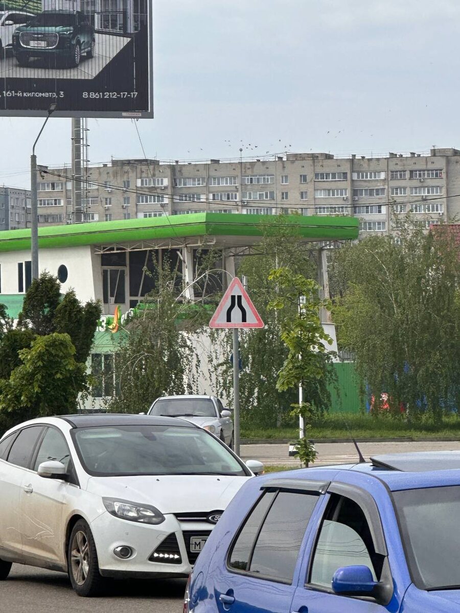Выезд с Ленты на ул. Чечерина, перекрыт