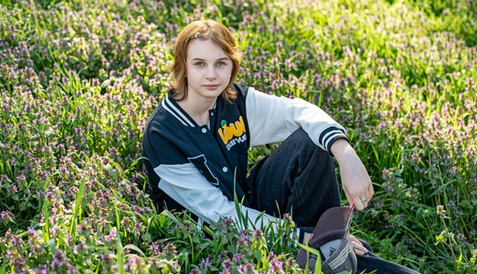 Опасно даже дуновение ветра. 12-летняя Милана пережила разрыв аневризмы и нуждается в импланте черепа