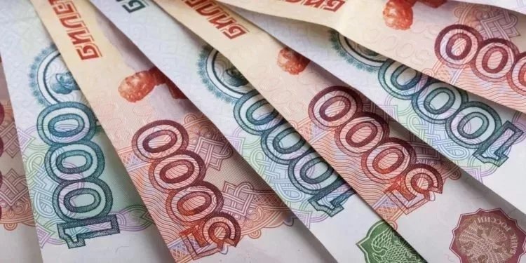 Рынок сбережений в апреле вырос на 1 трлн рублей
