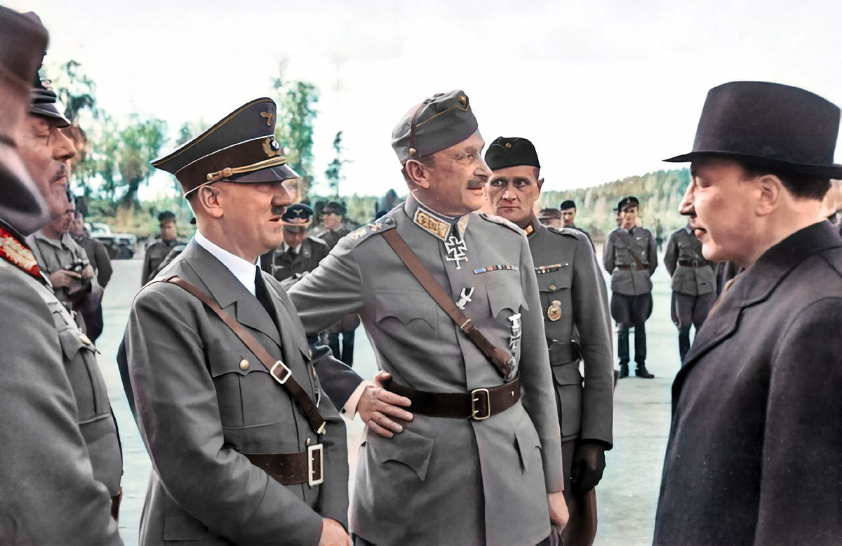 Колоризованный снимок.
