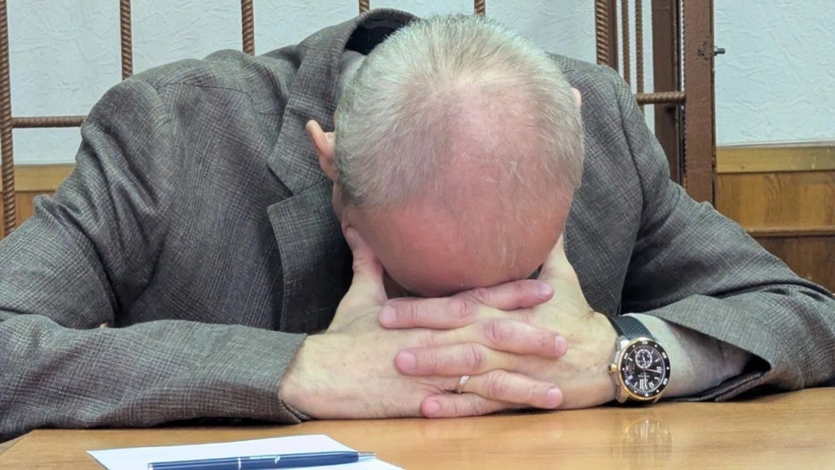    Процесс над больным экс-чиновником длился почти пять часов
