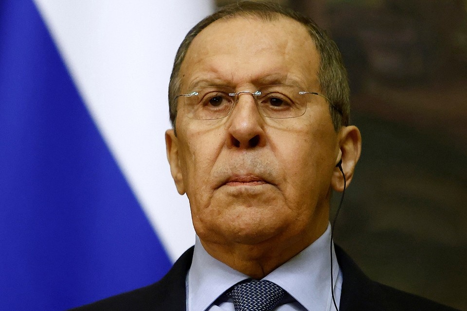    По словам министра иностранных дел России Сергея Лаврова, американцы намерены купить акции проекта "Северный поток", которые принадлежали европейским компаниям, по бросовой цене. REUTERS