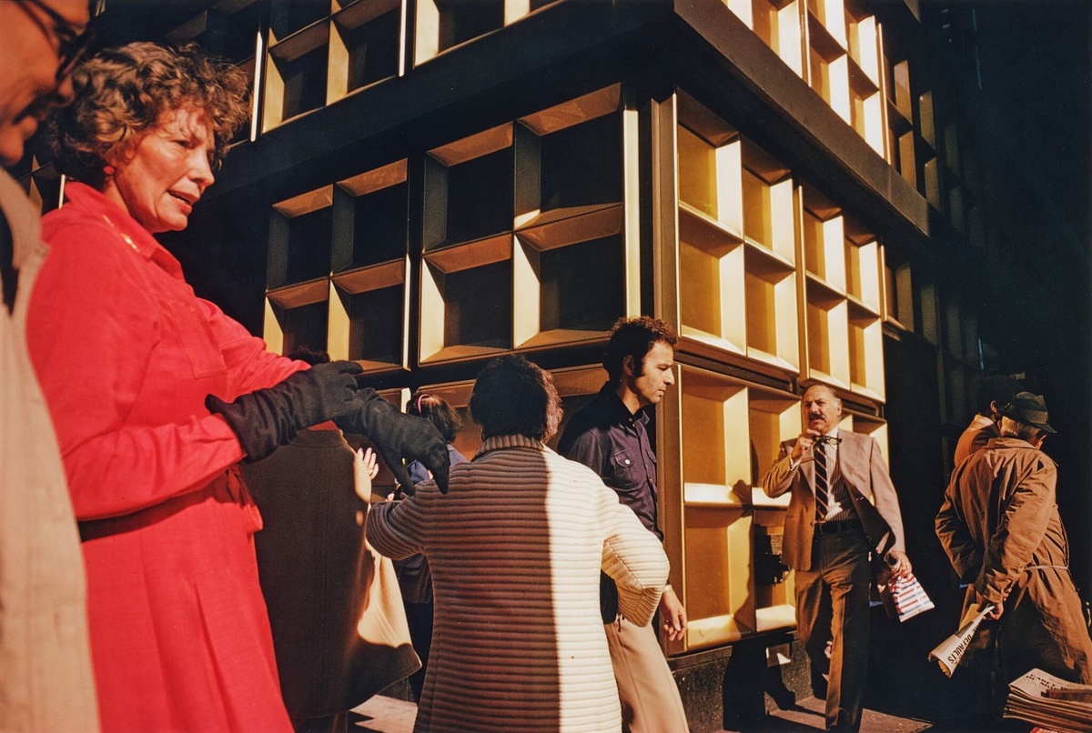 Joel Meyerowitz ─ Fifth Avenue, New York, 1969