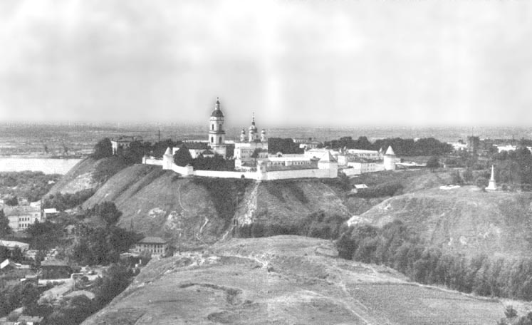  г. Тобольск. Общий вид кремля с юго-востока.                                                                                   Источник фото: https://www.spsl.nsc.ru/history/descr/tobol.htm