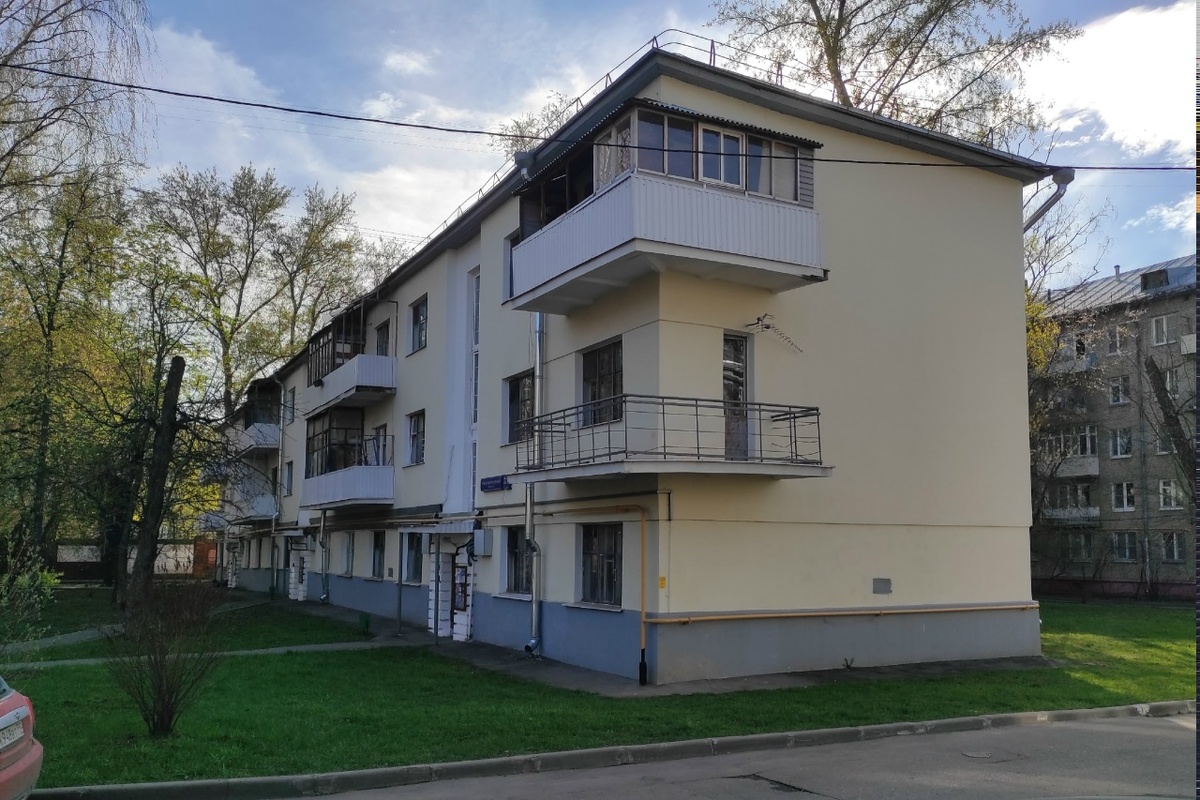 Опупенные уютные трёхэтажки, 1-й Краснокурсантский проезд
