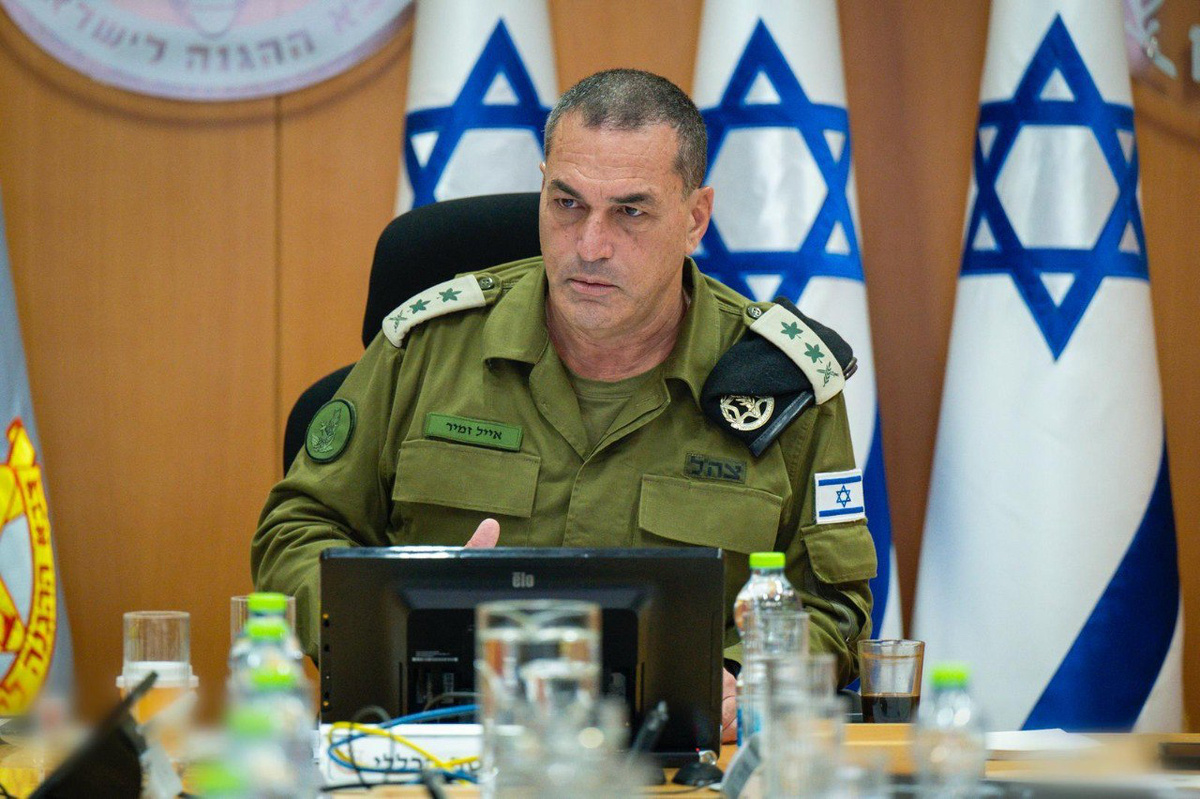    IDF/XinHua/Global Look Press