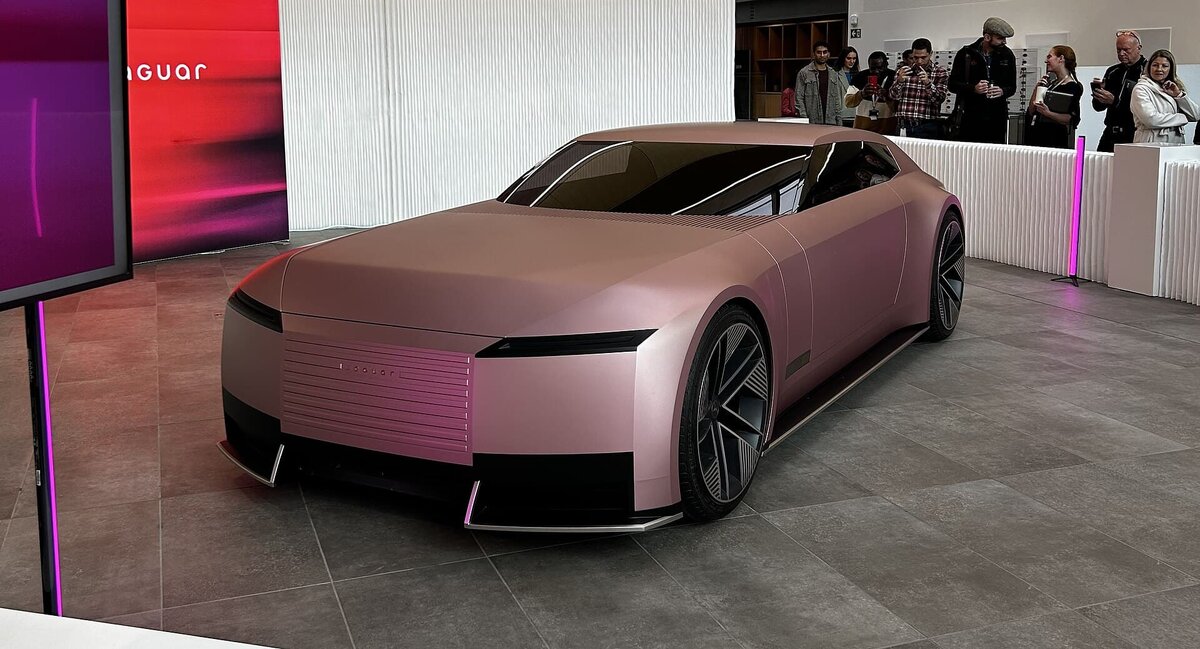    Jaguar Type 00 Concept Car