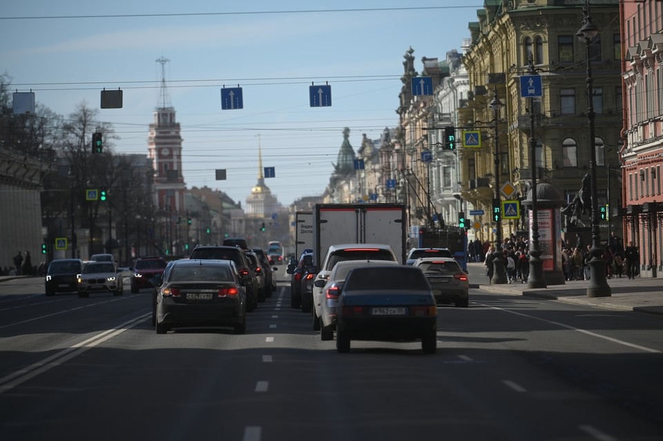    Проект включает в себя три этапа работ по ремонту тротуаров Невского проспекта. Алексей БУЛАТОВ