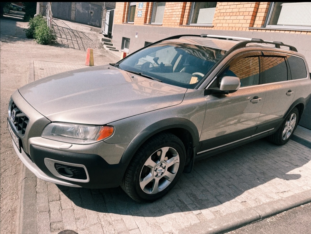 Volvo XC70 