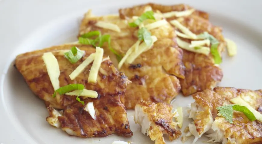https://www.gastronom.ru/