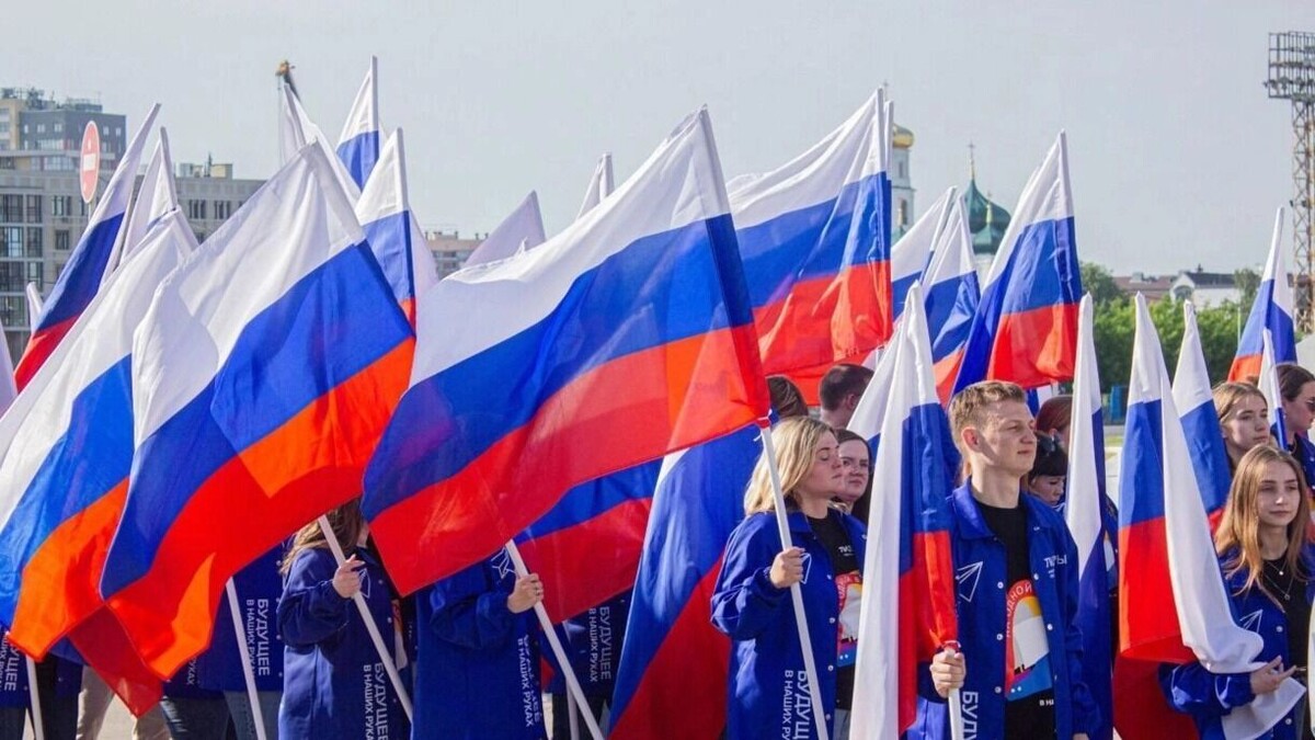    Следующие длинные выходные в 2026 году будут с 12 по 14 июня в связи с Днем России   1MI
