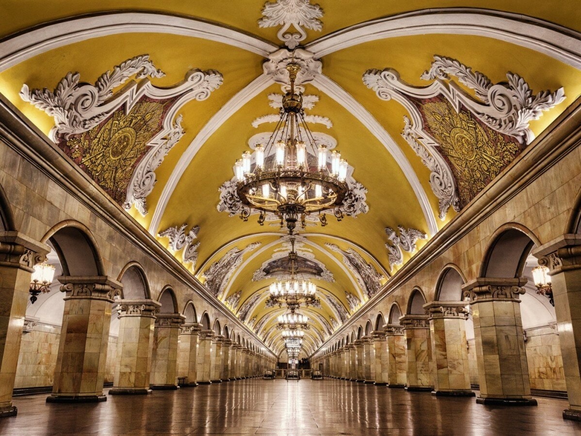 Помпезная станция московского метрополитена прошлого исторического периода. Фото из открытых источников  