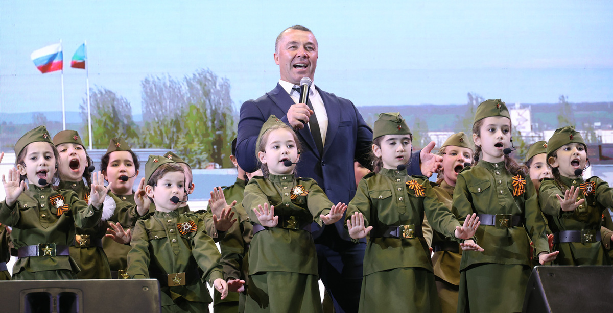 Празднование Дня Победы в республиканской столице. Фото Мурата ХУТОВА.