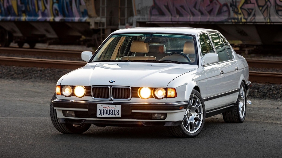 BMW 740iL 1994 года