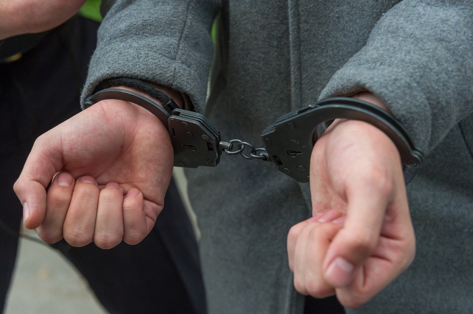    Уголовное дело возбуждено по статье 116 УК РФ «Побои». Олег ЗОЛОТО