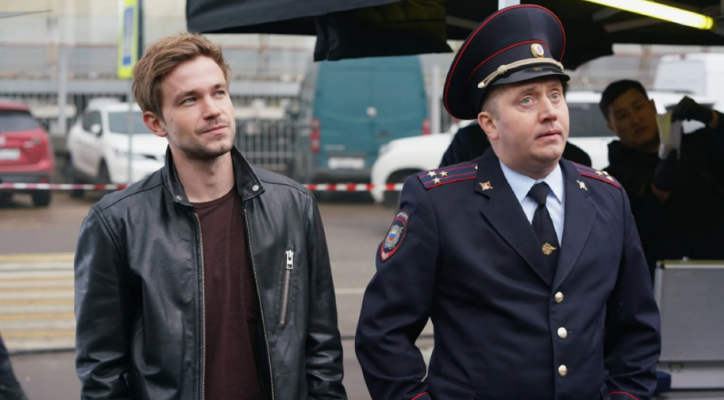 Карьера Петрова развивалась стремительно. Фото: кадр сериала "Полицейский с Рублёвки"